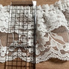 画像6: 【日本製】２段フリルが美しいラッセルフリルレース　オフホワイト　幅6.8cm薔薇柄　１m　衣装に (6)