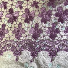 画像3: 【日本製】高貴な輝きのパープル・ケミカルフラワーレース幅45cm×1.2m (3)