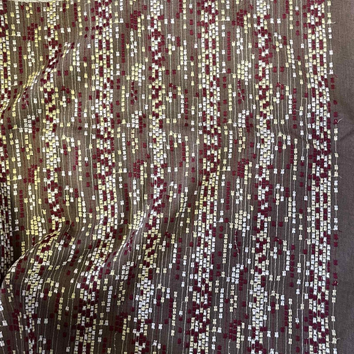 画像3: 【日本製】刺繍レース生地　約35cm×約1.3ｍ　カラフルドット柄ブラウン刺繍生地 (3)