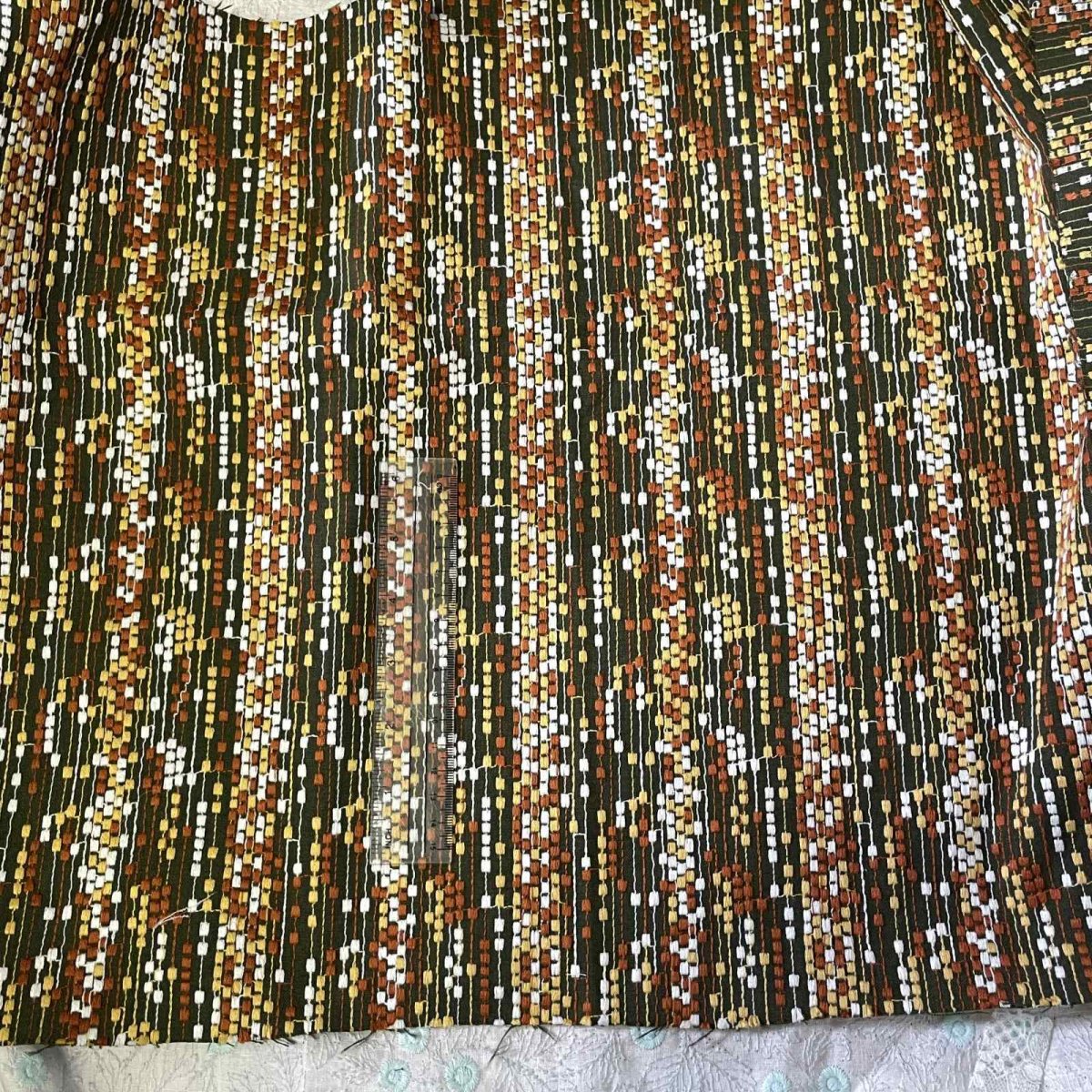 画像4: 【日本製】刺繍レース生地　約40cm×約1ｍ　カラフルドット柄深緑刺繍生地 (4)