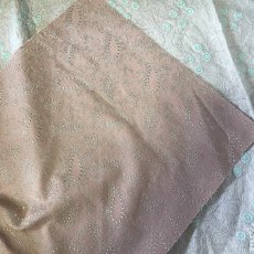 画像5: 刺繍レース生地　約30cm×約60cm　銀糸を使ったペーズリー刺しゅう　上品なピンク (5)