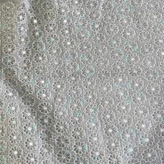 画像2: 刺繍レース生地　約35cm×約80cm　ケミカルレース　可愛い小花柄　オフホワイト (2)