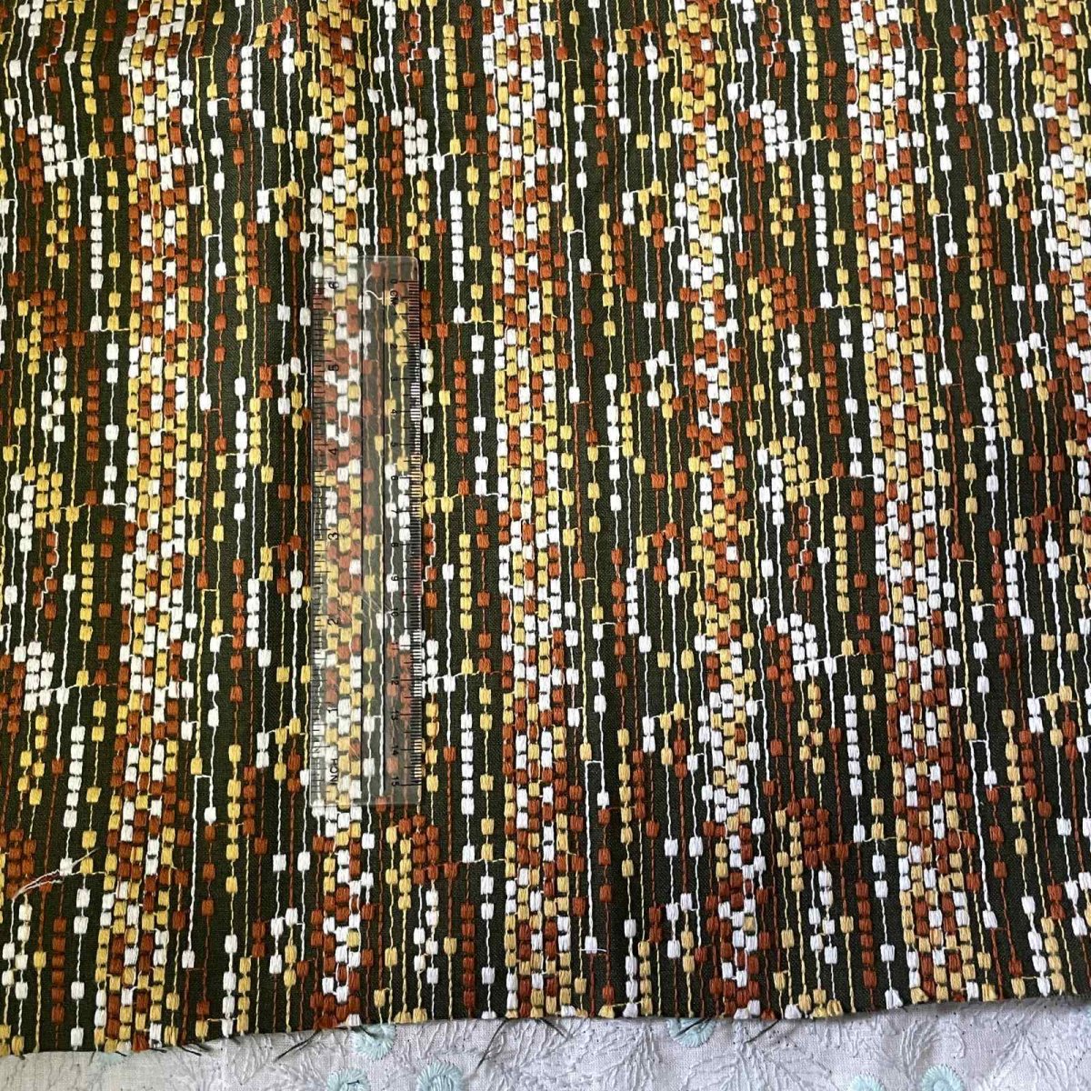 画像3: 【日本製】刺繍レース生地　約40cm×約1ｍ　カラフルドット柄深緑刺繍生地 (3)