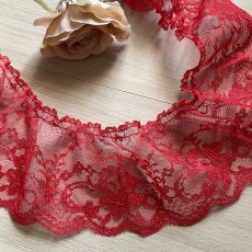 画像4: 【高品質な日本製】ラッセルフリルレース　レッド　幅8.3cm綺麗な薔薇柄　１ｍ (4)