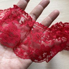 画像4: 【高品質な日本製】ラッセルフリルレース　レッド　幅6.7cm綺麗な薔薇柄　１ｍ (4)