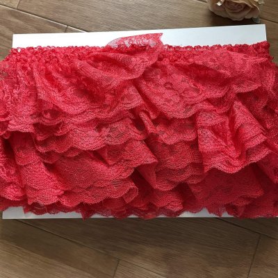 画像3: 【高品質な日本製】ラッセルフリルレース　レッド　幅8.3cm綺麗な薔薇柄　１ｍ