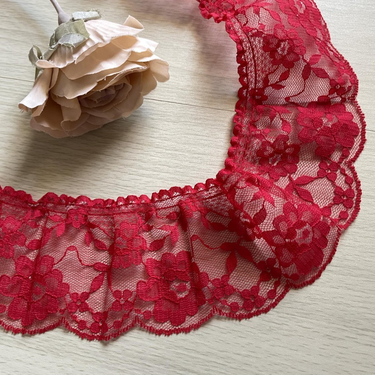 画像6: 【高品質な日本製】ラッセルフリルレース　レッド　幅6.7cm綺麗な薔薇柄　１ｍ (6)