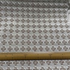 画像5: 【高品質な日本製】約幅110ｃｍ！広幅綿レース　車輪柄オフホワイト　1.7m (5)