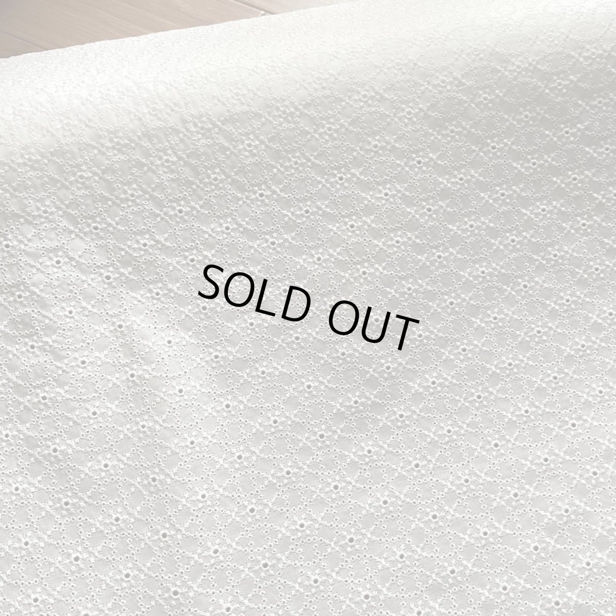 画像3: 【高品質な日本製】約幅110ｃｍ！広幅綿レース　小花柄オフホワイト　3.5m (3)