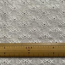 画像5: 【高品質な日本製】約幅110ｃｍ！広幅綿レース　小花柄オフホワイト　3.5m (5)