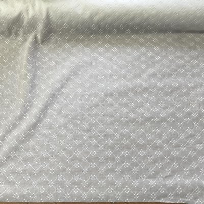 画像2: 【高品質な日本製】約幅110cm!広幅綿レース ひし形ドット柄オフホワイト 5m