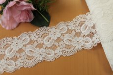 画像3: 【15%off】リバーストレッチレース　オフホワイト　53ｍ!幅5.9cmリボン柄 (3)