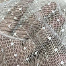 画像3: 【高品質な日本製】約幅110ｃｍ！広幅チュールネット　ドット柄刺繍チュールレース生地　オフホワイト　2m (3)