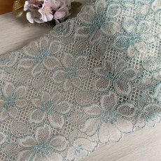画像3: 【日本製】ラッセルストレッチレース　クリームグリーン幅16cm　綺麗な花柄　5m (3)