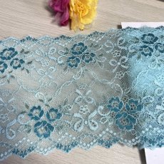 画像3: 【日本製】ラッセルストレッチレース　ペパーミントグリーン　幅17.2cm　薔薇柄　3ｍ巻 (3)