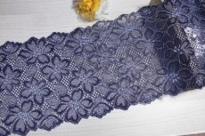 画像8: 【日本製】ラッセルストレッチレース　シックなネイビー　幅16cm　綺麗な花柄　５m (8)