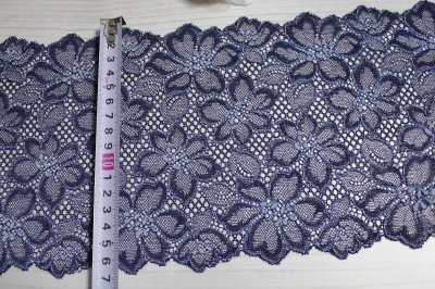画像2: 【日本製】ラッセルストレッチレース　シックなネイビー　幅16cm　綺麗な花柄　５m