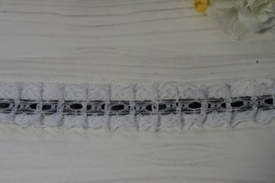 画像1: 日本製両山フリルラッセルレース ブラック 幅2.6cmリボン通し風フリル加工 3m