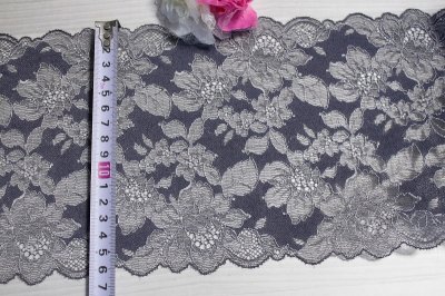 画像2: 【日本製】ラッセルストレッチレース　シャドウグレー　幅16.5cmハワイアン薔薇柄　5ｍ巻