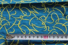 画像4: 刺繍レース生地　約40cm×約1ｍ　アルファベット柄　青黄色 (4)