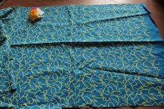 画像2: 刺繍レース生地　約40cm×約1ｍ　アルファベット柄　青黄色 (2)