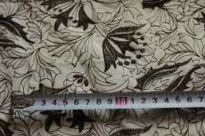 画像4: 南国風ボタニカルレース生地　65cm×1.4ｍ　白カーキ (4)