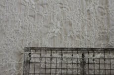 画像4: 【日本製】3種類花柄シャーリング刺繍レース　オフホワイト、ピンク　ブラウン　計2.4ｍ (4)