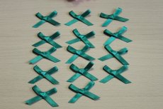 画像1: 【1点限り】14個セット！幅4.5cmリボンモチーフ　エメラルドグリーン　ハンドメイドに (1)