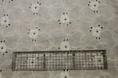 画像3: 【日本製】薔薇柄刺繍レース　アイボリー　30cm×1m (3)