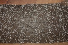 画像6: 2色　花柄コード使い刺繍レース　計1.5ｍ　アイボリー黒 (6)
