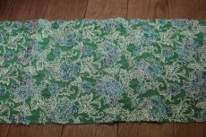 画像2: 【日本製】ラメの刺繍糸が美しい花柄刺繍レース　20cm×90ｃｍ　グリーン (2)