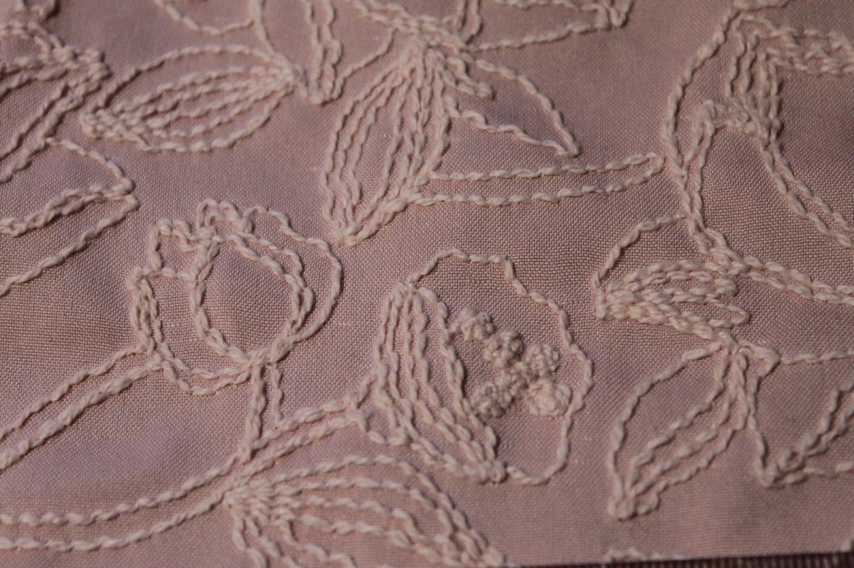 画像5: 【日本製】刺繍レース生地　約130cm×約3.2ｍ　コード刺繍の薔薇柄上品なピンク (5)