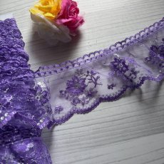 画像3: 日本製ラッセルフリルレース　ノーブルなパープル色　7ｃｍ薔薇柄　 (3)