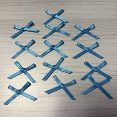 画像1: 13個セット！幅4cmリボンモチーフ　スカイブルー　ハンドメイドに (1)