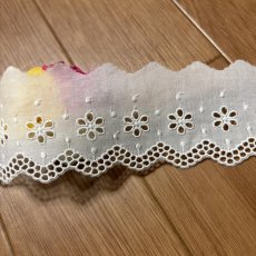 画像5: 【安心の日本製】幅6cm小花綿レース　オフホワイト　割烹着レース (5)