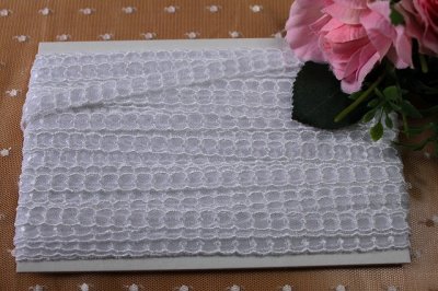 画像2: チュールレース　ホワイト　幅0.8cm繊細刺繍　6.5ｍ巻！