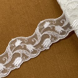 【高品質な日本製】ウエディングベールにも、人気のスズラン柄チュールレースが入荷しました