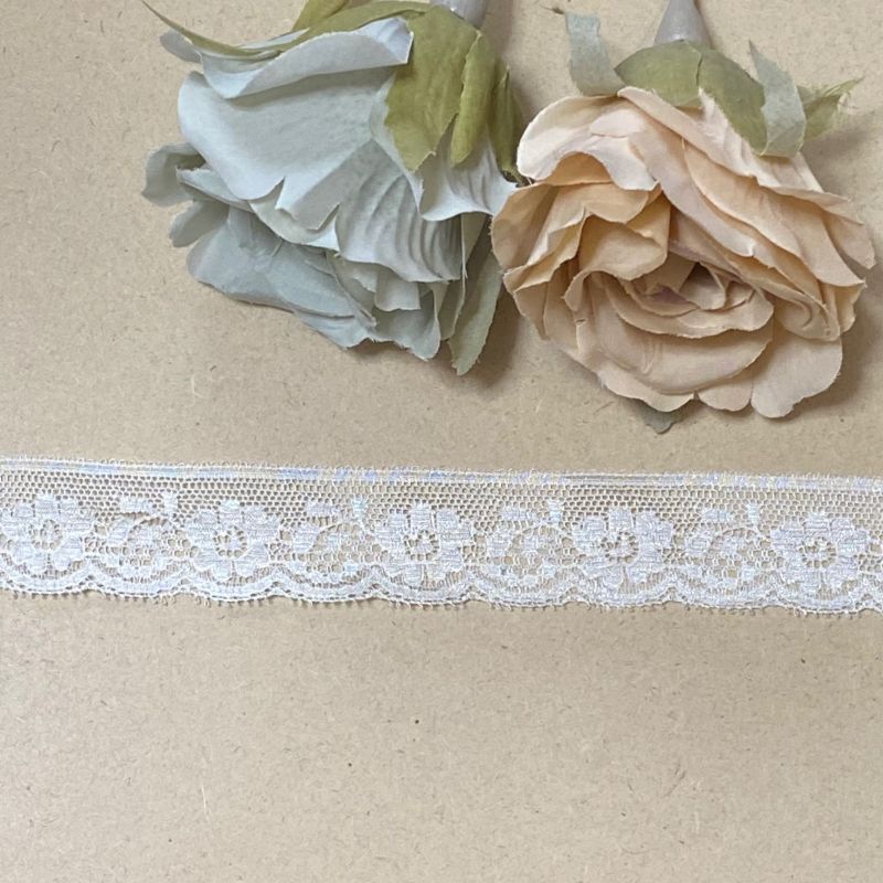 画像1: リバーレース　オフホワイト　幅2.5cm 小花柄　 (1)